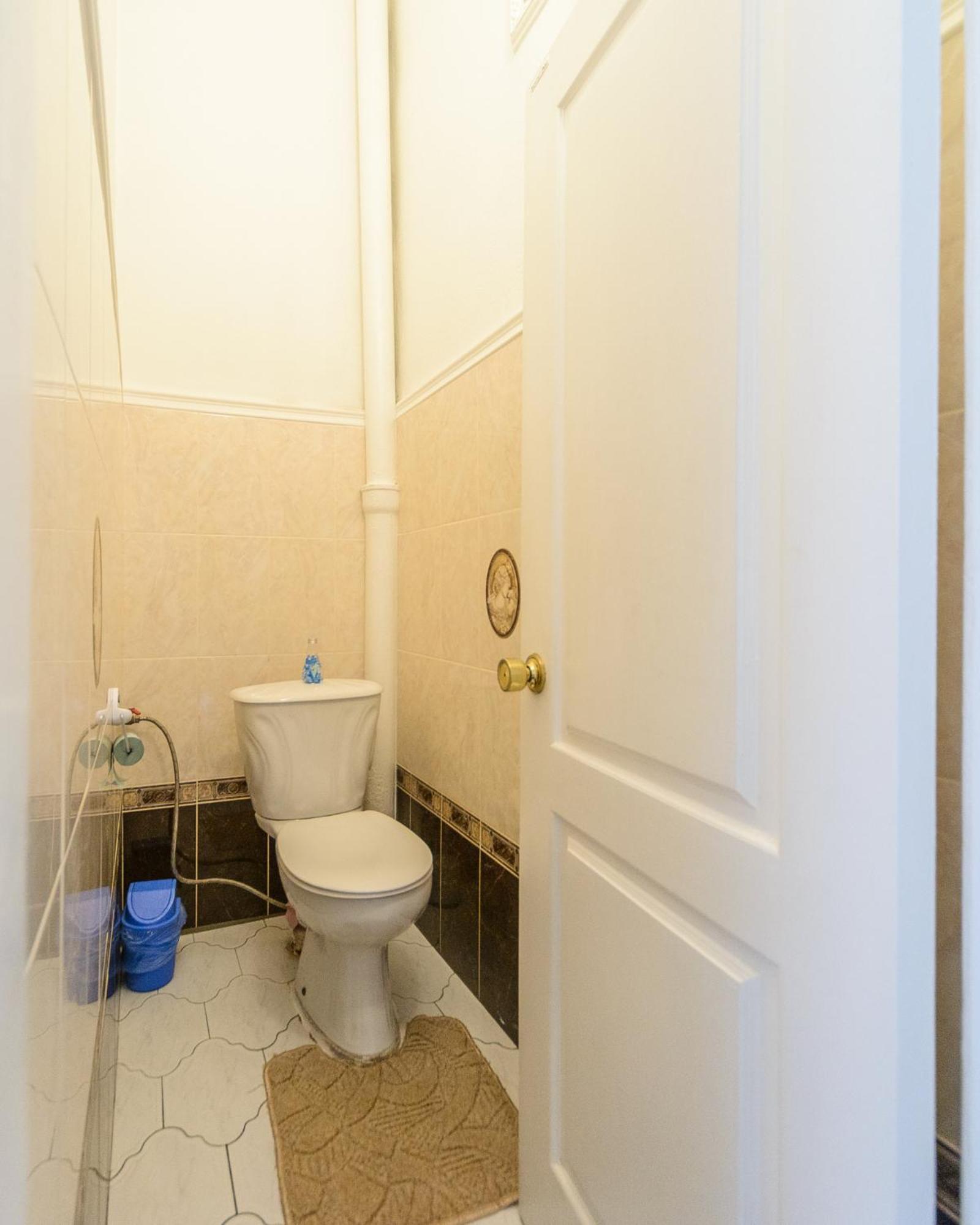 Apartment Near Arena City Kiev Bagian luar foto