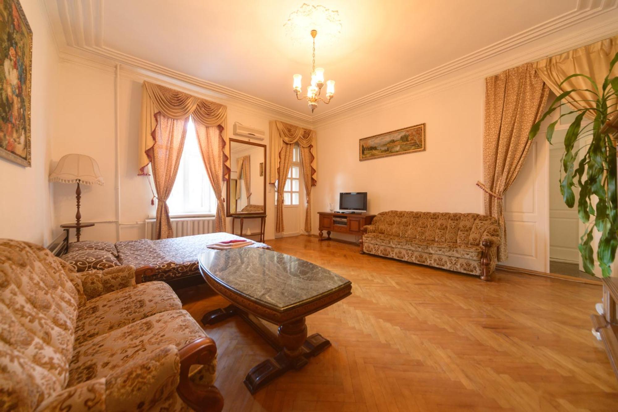 Apartment Near Arena City Kiev Bagian luar foto